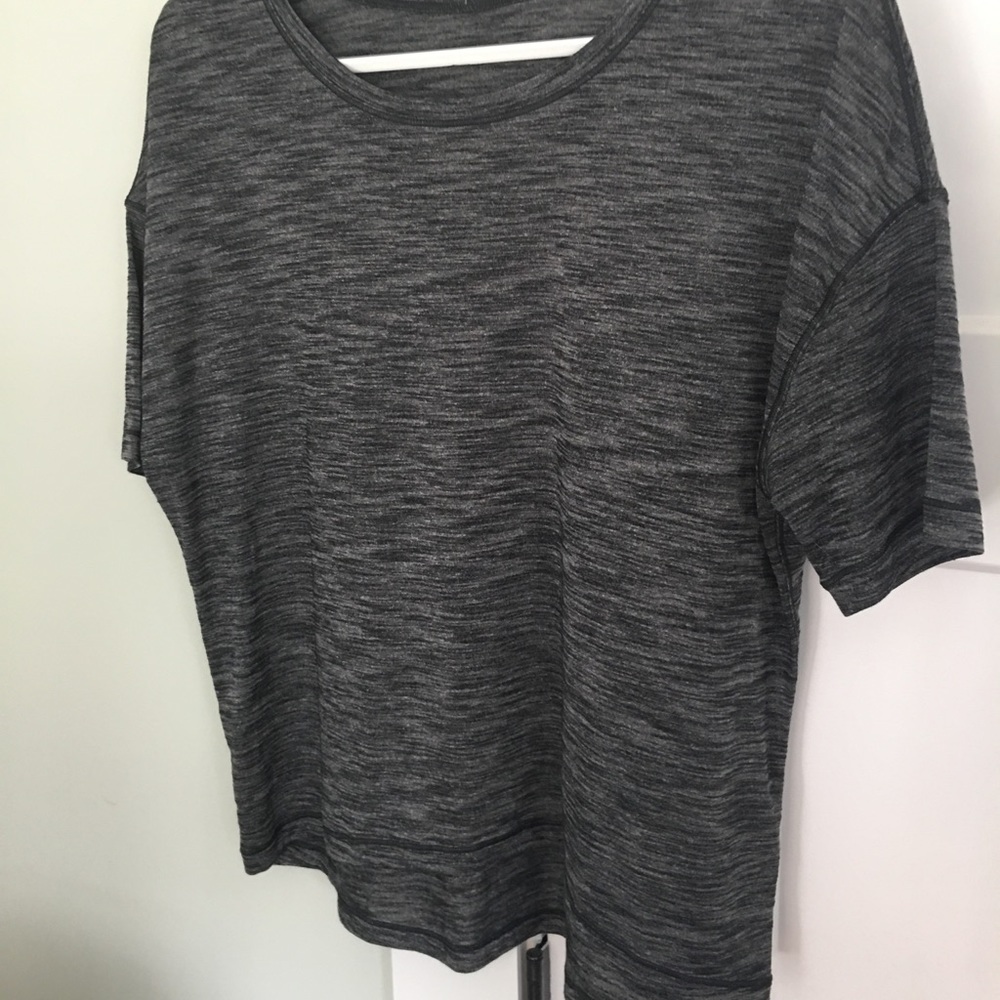 lululemon hi lo crop top